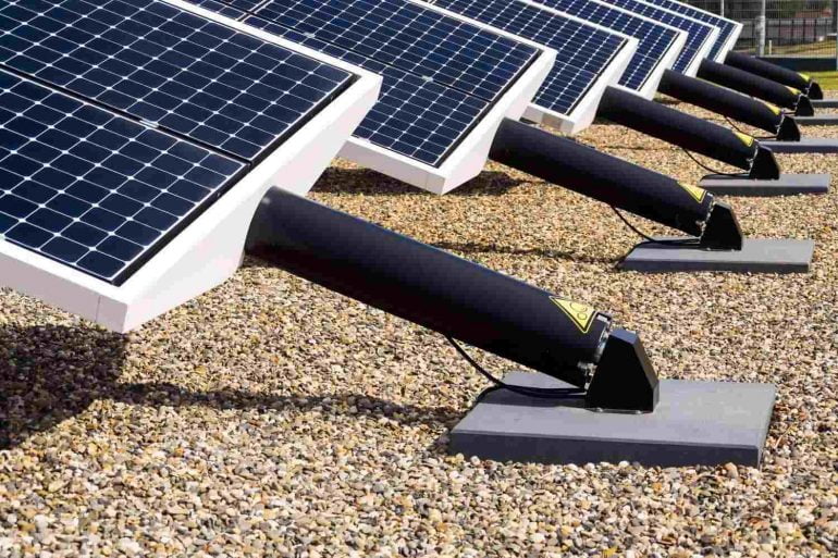 Best Solar Panel Mounting Rails in the UK - 2023 | Mak Energy